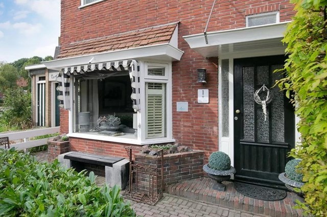 Foto 2: Leeuwarden - Sperwerstraat - Foto 2