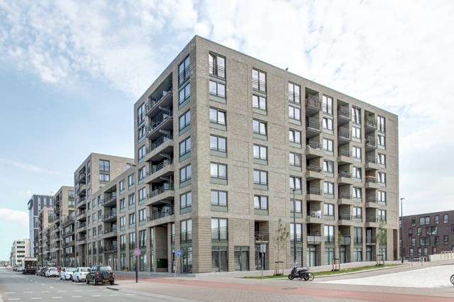 Foto 1: Amsterdam - Bert Haanstrakade - Foto 1
