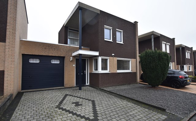 Foto 1: Beek - Neerbeekerhof - Foto 1