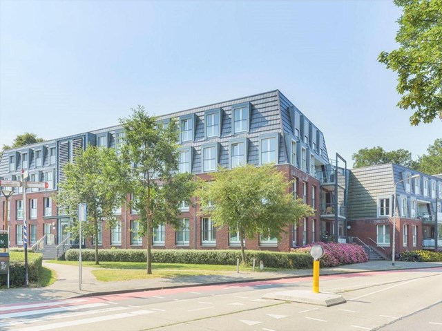 Foto 1: Amstelveen - Legmeerdijk - Foto 1