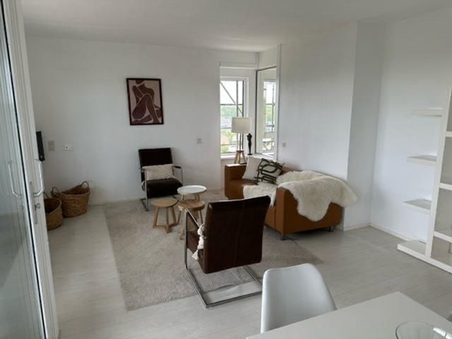 Foto 2: Naarden - Graaf Willem de Oudelaan - Foto 2