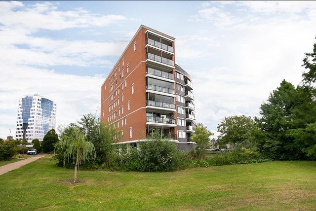 Foto 1: Capelle aan den IJssel - Lijstersingel - Foto 1