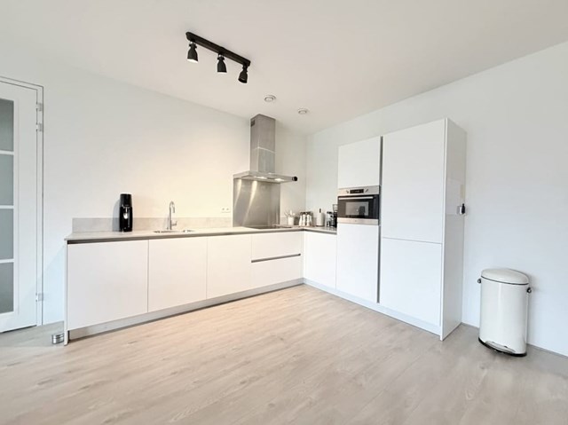 Foto 6: Amsterdam - Eef Kamerbeekstraat - Foto 6