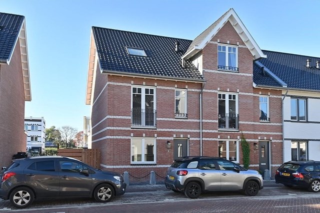 Foto 1: Weesp - Fort Aalsmeerstraat - Foto 1