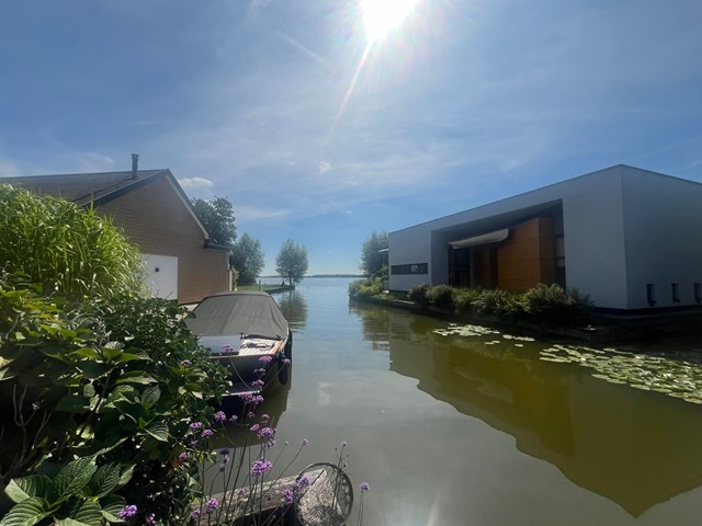 Foto 3: Nieuwkoop - J. van der Haarpark - Foto 3