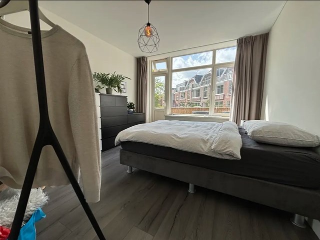 Foto 3: Rotterdam - Vierambachtsstraat - Foto 3