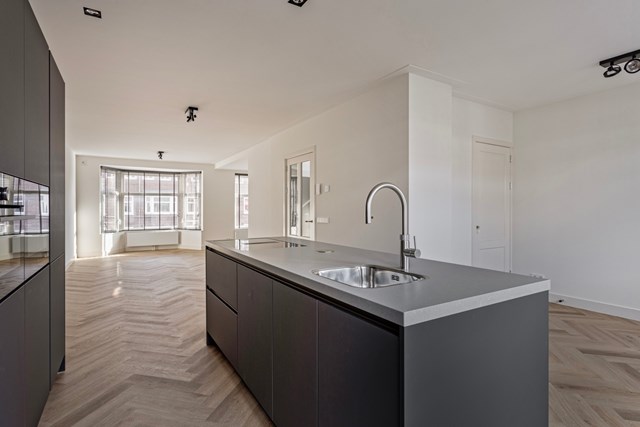 Foto 2: Amsterdam - Kinderdijkstraat - Foto 2