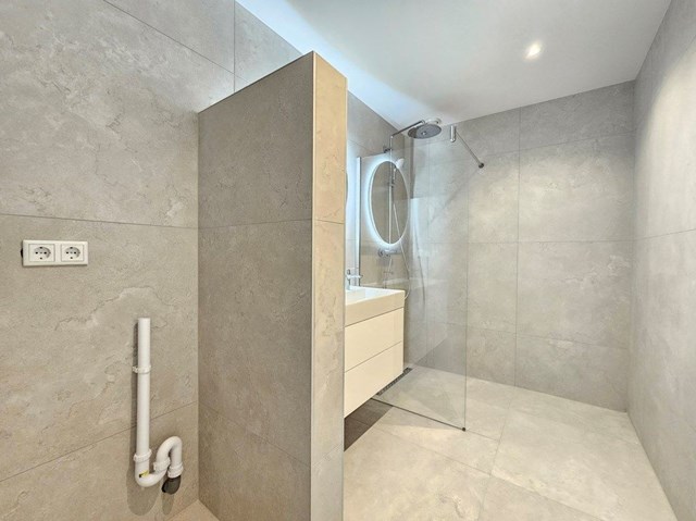 Foto 7: Amsterdam - Admiraal de Ruijterweg - Foto 7