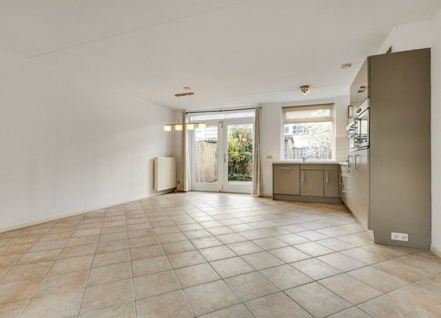 Foto 2: Den Bosch - Salvador Allendelaan - Foto 2