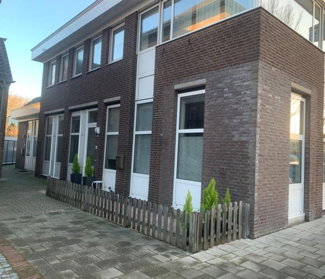 Foto 1: Poeldijk - Voorstraat - Foto 1
