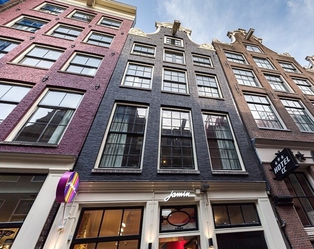 Foto 1: Amsterdam - Warmoesstraat - Foto 1