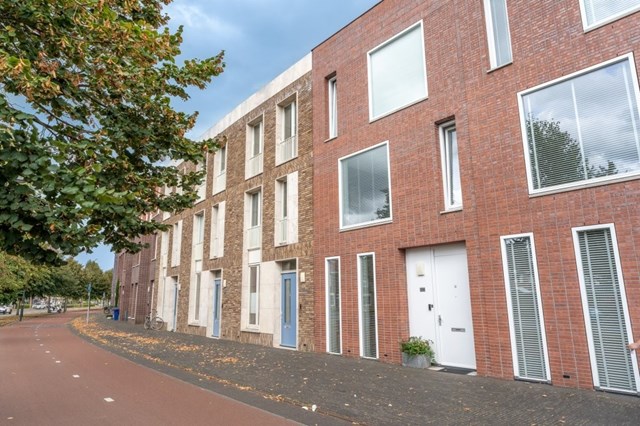 Foto 1: Breda - Stationslaan - Foto 1