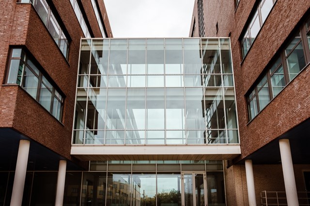 Foto 2: Alphen aan den Rijn - Zuidpoolsingel - Foto 2