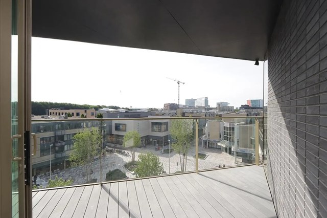Foto 3: Almere - Stationsplein - Foto 3
