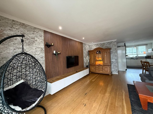 Foto 2: Eindhoven - Grasplant - Foto 2