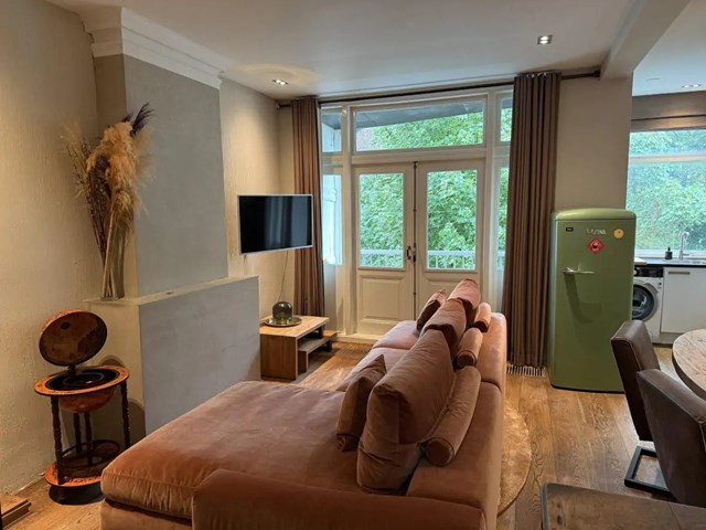 Foto 2: Amsterdam - Rustenburgerstraat - Foto 2