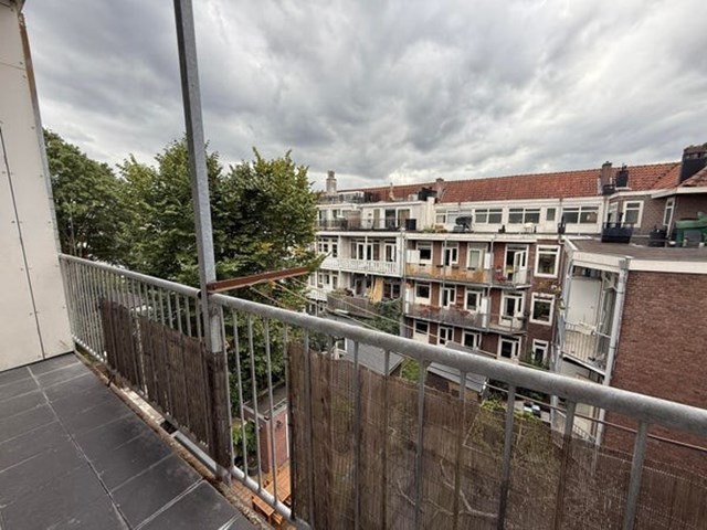 Foto 2: Amsterdam - Van Spilbergenstraat - Foto 2