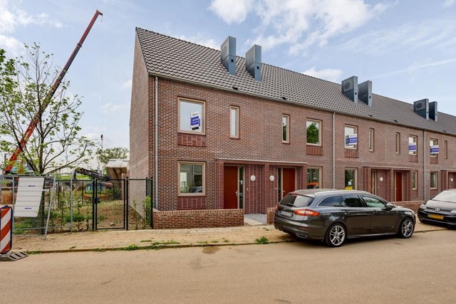 Foto 1: Maastricht - Kolonel Millerstraat - Foto 1