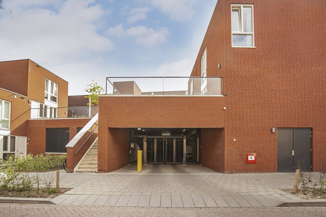 Foto 3: Tilburg - Lariksplaats - Foto 3