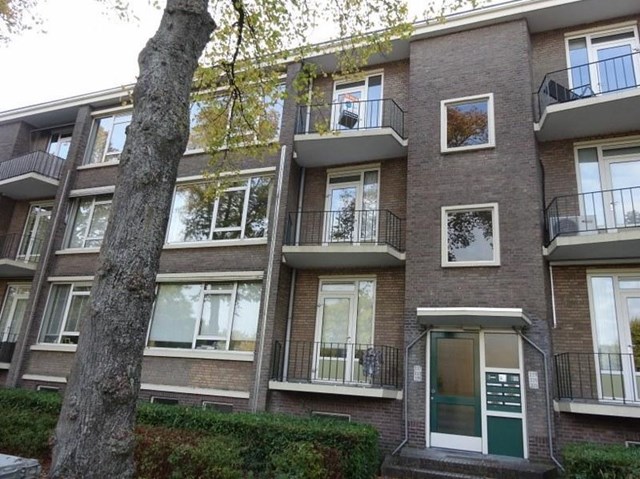 Foto 1: Eindhoven - Karel de Grotelaan - Foto 1