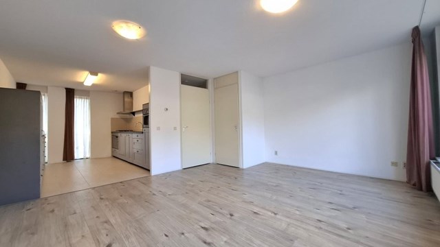 Foto 4: Hendrik-Ido-Ambacht - Amandelgaarde - Foto 4