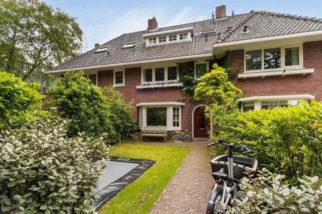 Foto 1: Naarden - van der Helstlaan - Foto 1