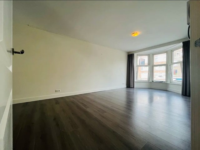 Foto 5: Rotterdam - Vierambachtsstraat - Foto 5