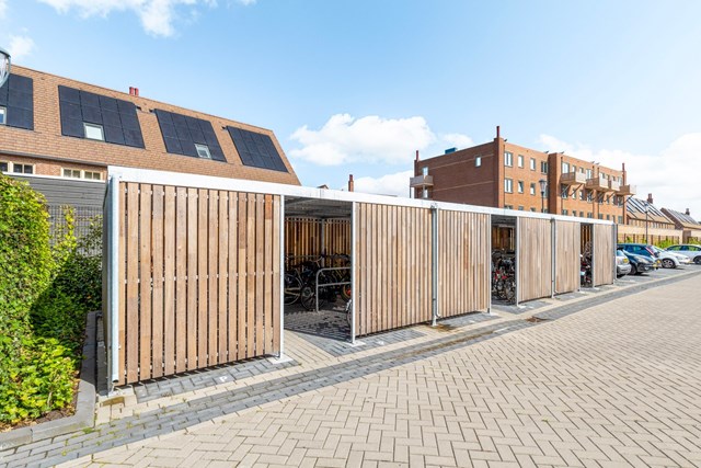 Foto 7: Hoofddorp - Charles Brandonlaan - Foto 7