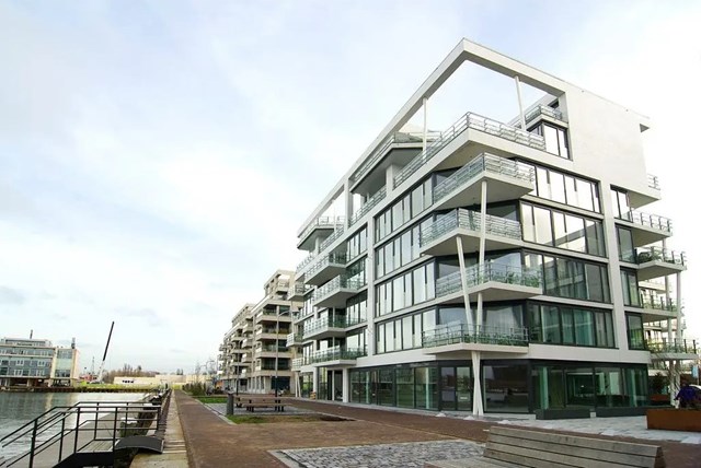 Foto 2: Amsterdam - Zeeburgerkade - Foto 2
