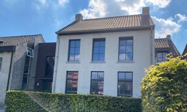 Foto 1: Udenhout - Van Heeswijkstraat - Foto 1