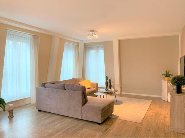 Foto 2: Amstelveen - Legmeerdijk - Foto 2