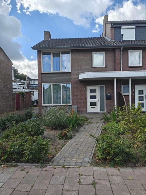 Foto 1: Veldhoven - Sagenstraat - Foto 1