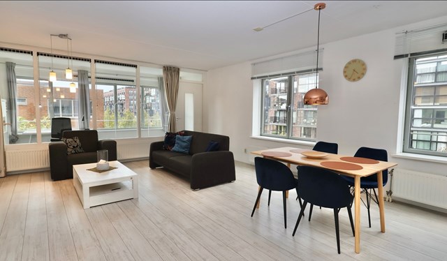 Foto 4: Rotterdam - Laan op Zuid - Foto 4