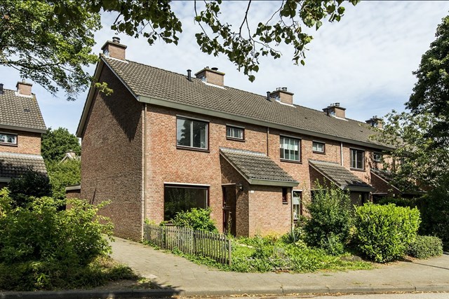 Foto 1: Doetinchem - Henri Dunantlaan - Foto 1