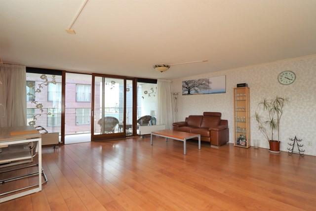 Foto 3: Rotterdam - Cor Kieboomplein - Foto 3