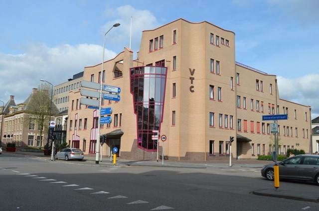 Foto 1: Apeldoorn - Deventerstraat - Foto 1