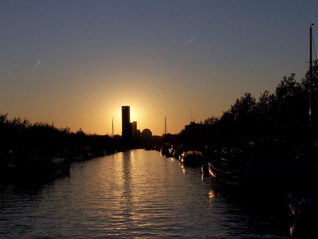 Foto 4: Leeuwarden - Emmakade - Foto 4