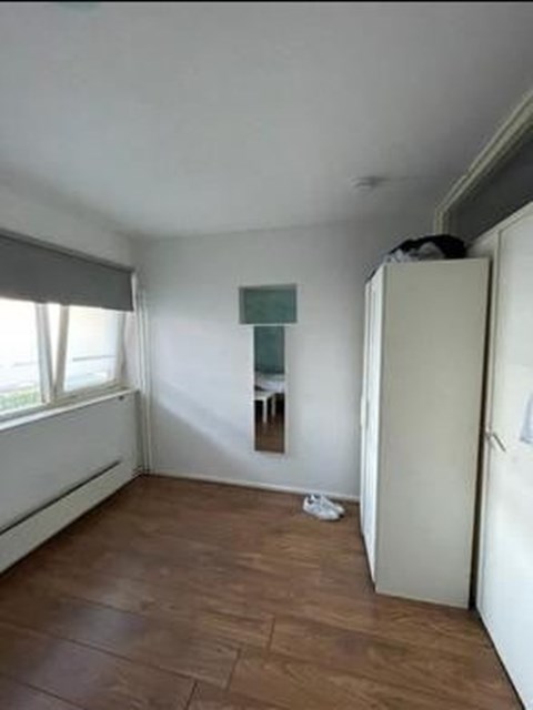 Foto 4: Enschede - Burgemeester Edo Bergsmalaan - Foto 4