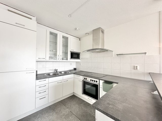 Foto 7: Amsterdam - Emmeline Pankhurststraat - Foto 7