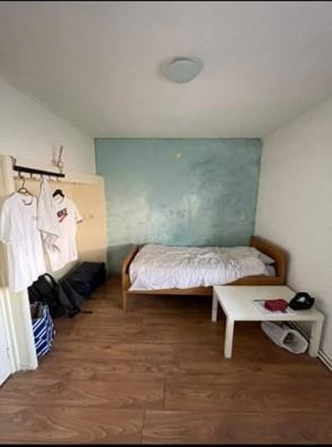 Foto 3: Enschede - Burgemeester Edo Bergsmalaan - Foto 3