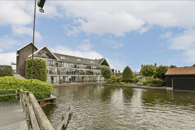 Foto 1: Aalsmeer - Praamplein - Foto 1