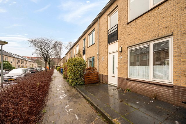 Foto 1: Almere - Stan Laurelstraat - Foto 1