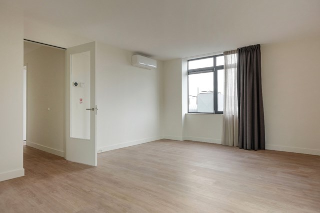 Foto 2: Hoofddorp - Marktplein - Foto 2