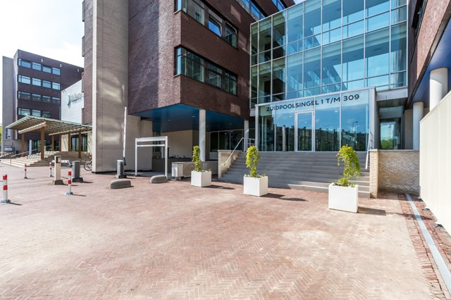 Foto 2: Alphen aan den Rijn - Zuidpoolsingel - Foto 2