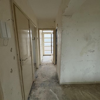 Spijkenisse, Winston Churchilllaan, galerijflat - foto 2