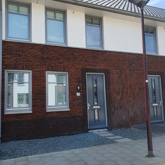 Oudenbosch, Frascatilaan, tussenwoning - foto 2