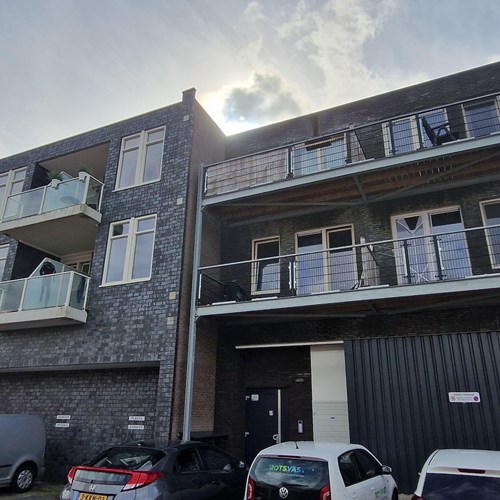Hoogeveen, Ten Oeverstraat, zelfstandige studio - foto 1