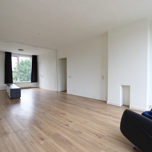 Zwolle, Ten Oeverstraat, portiekflat - foto 1
