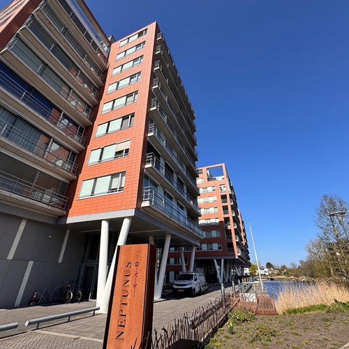 Leiden, Neptunuskade, bovenwoning - foto 1