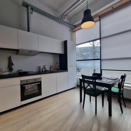 Breda, Adriaan van Bergenstraat, loft woning - foto 1